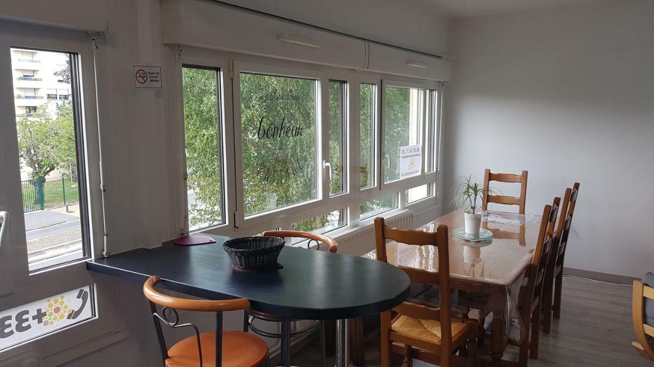 BedinReims burgundy bottle free parking&wifi free ideal 4 à 8 Adultes Exterior foto